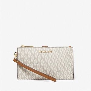 Authentic Michael alors wristlet